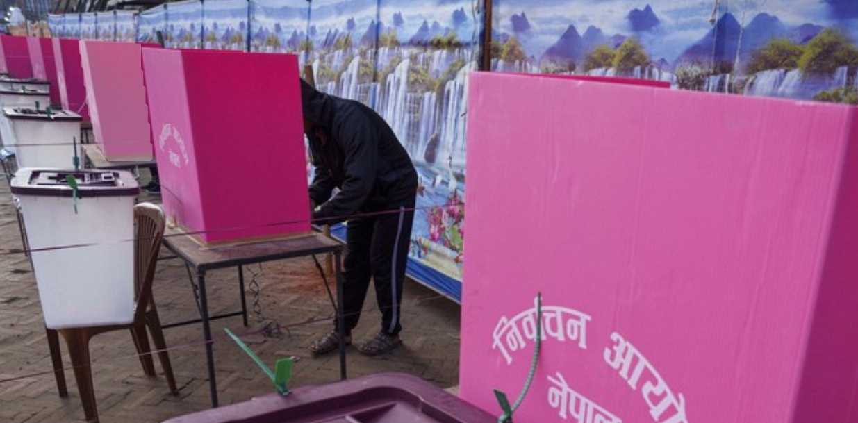 बालेनले जित्ने पक्का भएपछि झापामा चलखेल सुरु, मतपत्र नै गायब भएपछि झापामा तत्कालका लागि गणना रोकिएको छ